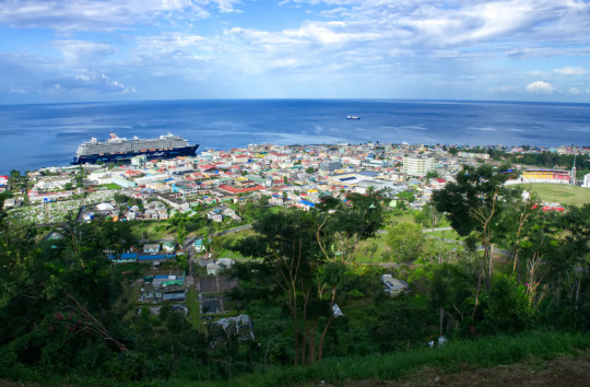 Dominica-Blick auf Roseau